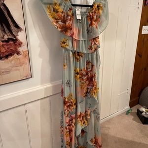 Express on the shoulder long tropical dress